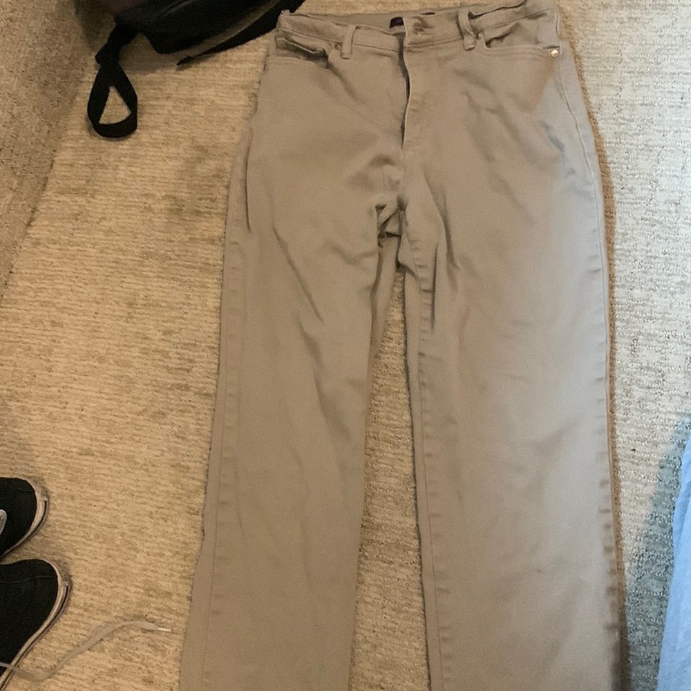 size 10 Gloria Vanderbilt jeans